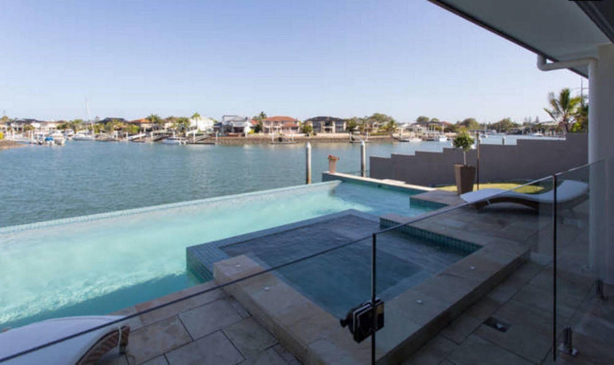 Bella Vista Bed And Breakfast Of Raby Bay Cleveland Exterior photo