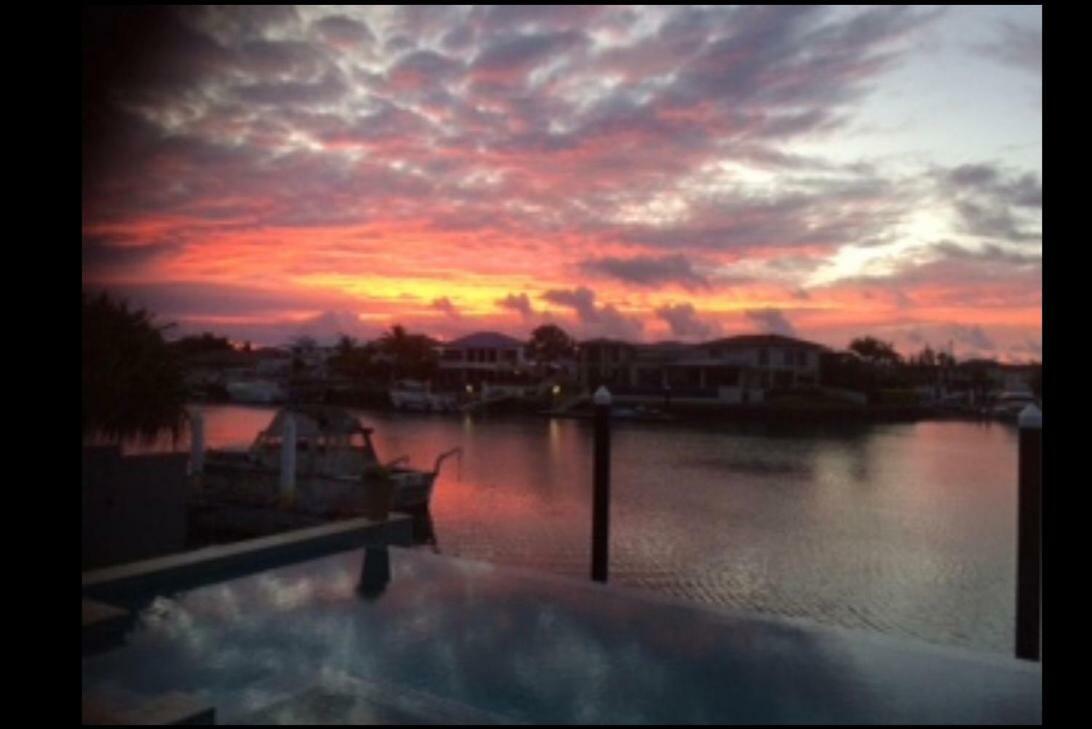 Bella Vista Bed And Breakfast Of Raby Bay Cleveland Exterior photo